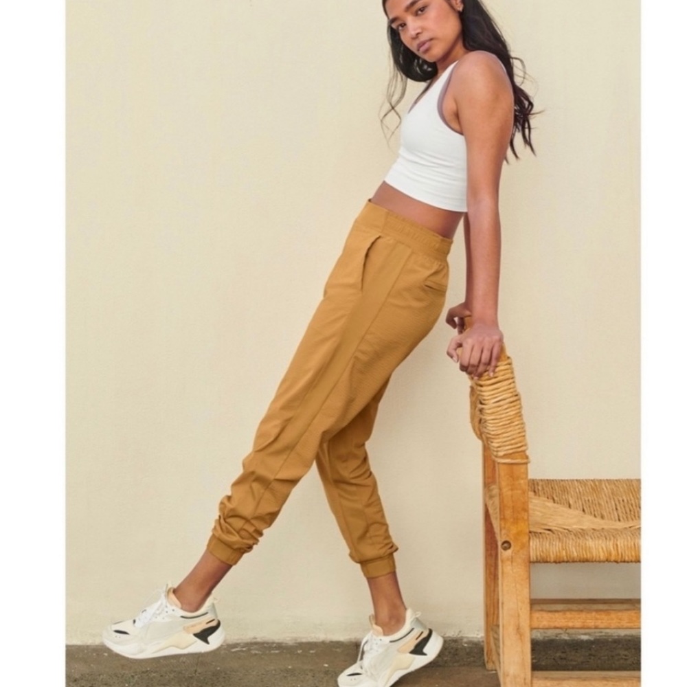 Athleta Textured Brooklyn Joggers Mustard Yellow